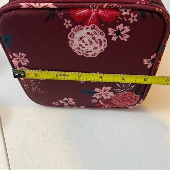 Sarah Wells “Cold Gold" Cooler Bag (Berry Bloom) (Authentic from Manufacturer) - Picture 6 of 10